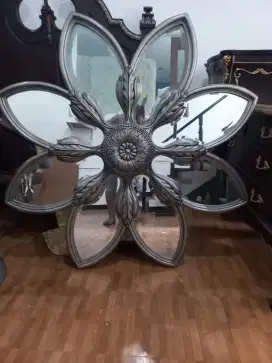 BARANG KOLEKTOR - KACA CERMIN Type C Unik