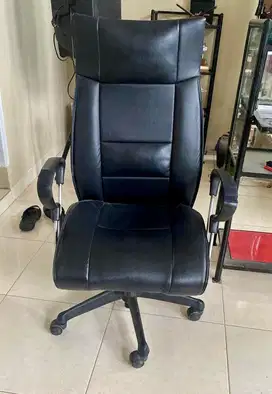 Kursi Kantor Bos