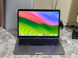 Macbook pro m1 13 inch 8/500