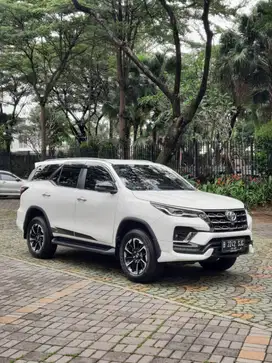 Toyota Fortuner VRZ 2.8 GR Diesel AT 2022
