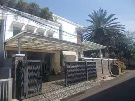 Rumah Hoek 2lt di Cilandak Barat, Hanya 8 menit Ke Tol Pondok Pinang