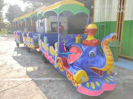 Kereta Motor Gajah Kereta wisata odong-odong