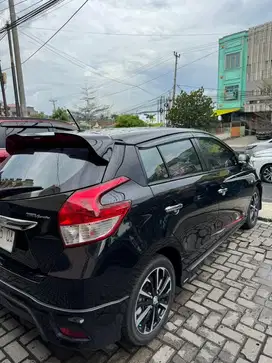 Yaris 1.5 S TRD manual 2017