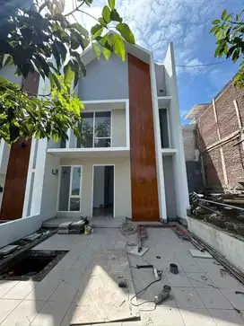 SIRANDA TERRACE 2 LT DI TEMBALANG