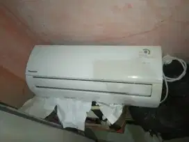 Ac panasonic 1/2 pk kondisi masih sangat baik sekali mau pindah luar k