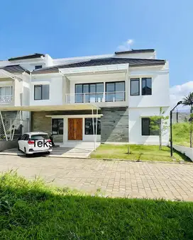 Jual Cepat Rumah Megah di Garut Kota Ada Swimming Pool