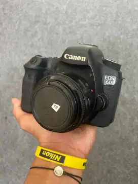Canon 6D wifi fullset lensa fix Canon 50mm