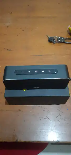 Speaker Bluetooth mifa A20