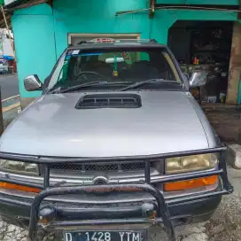 Dijual Mobil OPEL BLAZER