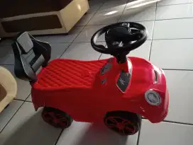 Di jual mobil-mobil an