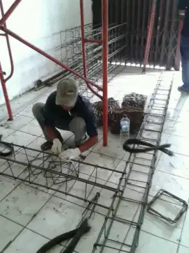 Jasa tukang bangunan borongan atau harian
