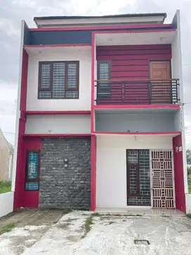 Bismillah  di sewakan rumah 2 lantai