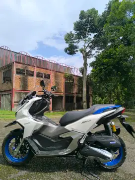 HONDA ADV 160 CBS PUTIH 2023