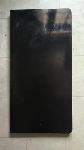 Meja lipat dinding