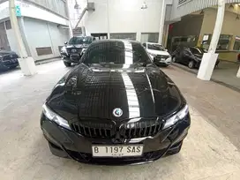 PROMO - BMW 330i 2.0 M Sport AT 2022 Hitam PREMIUM Condition B1197SAS