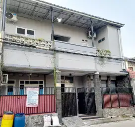 Di Jual KOST PUTRI KAMPUS UPN LIMO, 21 KAMAR DAN 1 RUANGAN KANTOR