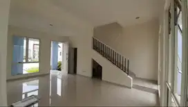 Dijual Rumah Sangat Terawat Cluster Chiara Suvarna Sutera