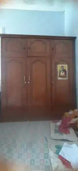 Jual Lemari Jati Bekas