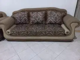 SOFA BESAR KAIN