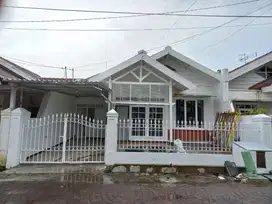 Rumah Siap Huni Nirwana Eksekutif Blok AA Surabaya