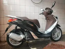 VESPA Piaggio Medley 155 ABS 4V I-GET (LIMITED COLOUR MUSCHIO GREEN)
