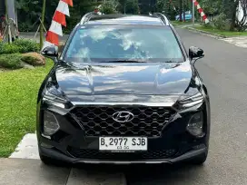 Hyundai Grand Santa Fe CRdi Diesel AT 2019 Hitam