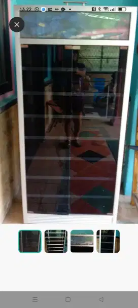 Lemari aluminium serbaguna dengan roda