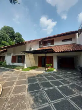 Rumah Bagus Tanah Luas dekat MRT Blok M Plaza Kebayoran Baru