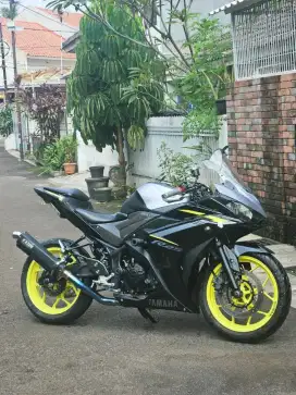Yamaha R25 V1 2018