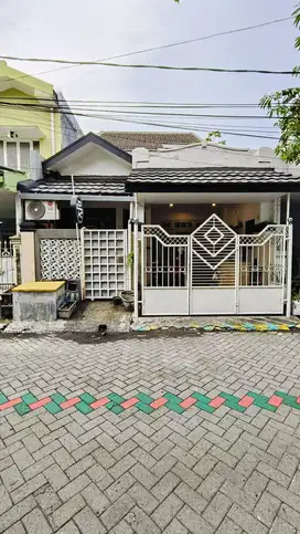 Jual rumah bagus siap huni di babatan pilang wiyung surabaya barat