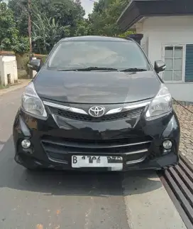 Toyota Avanza Veloz 1.5 AT Istimewa
