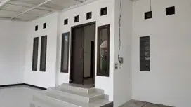 Disewakan Rumah Tengah Kota Manyar Jaya Dekat Kertajaya, Unair, Ngagel