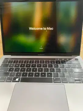 Apple Macbook Pro 13 inch 2018 Touch Bar i5 RAM 8GB SSD 512GB Fullset