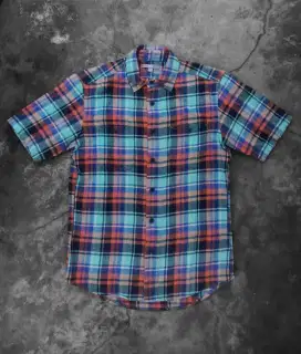 Flanel UNIQLO Lengan Pendek