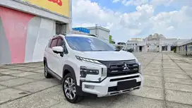 [KM 3.000]MITSUBISHI XPANDER CROSS PREMIUM PUTIH AT 2025 GRESS 2024
