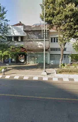 Ruang Usaha Tengah Kota di Jalan Slamet Riyadi Solo