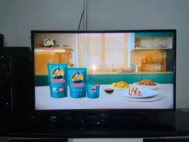 TV LED SHARP AQUOS 40” + Android box X96Q