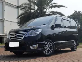 Pajak Panjang Nissan Serena 2.0 Highway Star Bensin-AT 2017