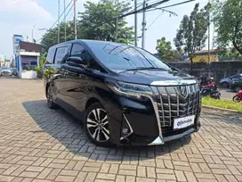 Low KM Toyota Alphard 2.5 G Bensin-AT 2022 RKH