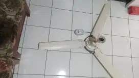 Kipas angin plapon gmc