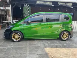 Honda Freed 2010 Bensin