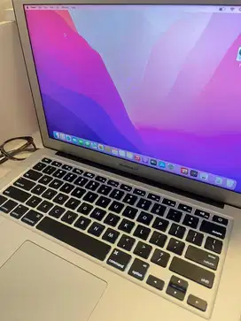 MACBOOK AIR 13” 2017 - DEVICE ONLY BISA NYICIL