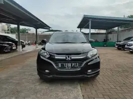 HONDA HR-V E MATIC 2017 HITAM