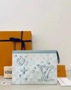 Clucth LV Like New