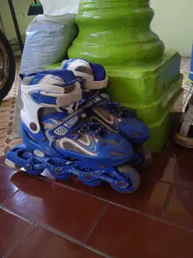 Sepatu roda 4 powersuper
