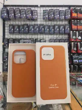 Leather Case With Magsafe iPhone 14 Pro