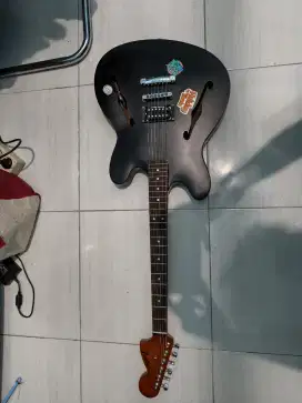 Fender Starcaster Tom Delonge Custom