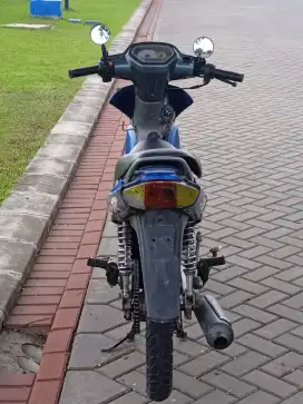 Suzuki Shogun R 110 Tahun 2001 (bagi yang suka motor klasik)