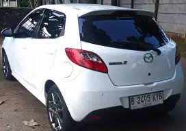 Mazda 2 R matik cicilan murah