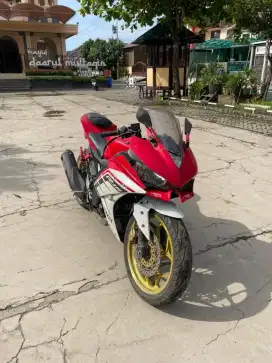 Yamaha R15 th 2016